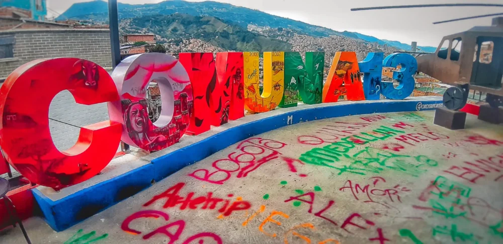 Tour comuna 13 - Image 2